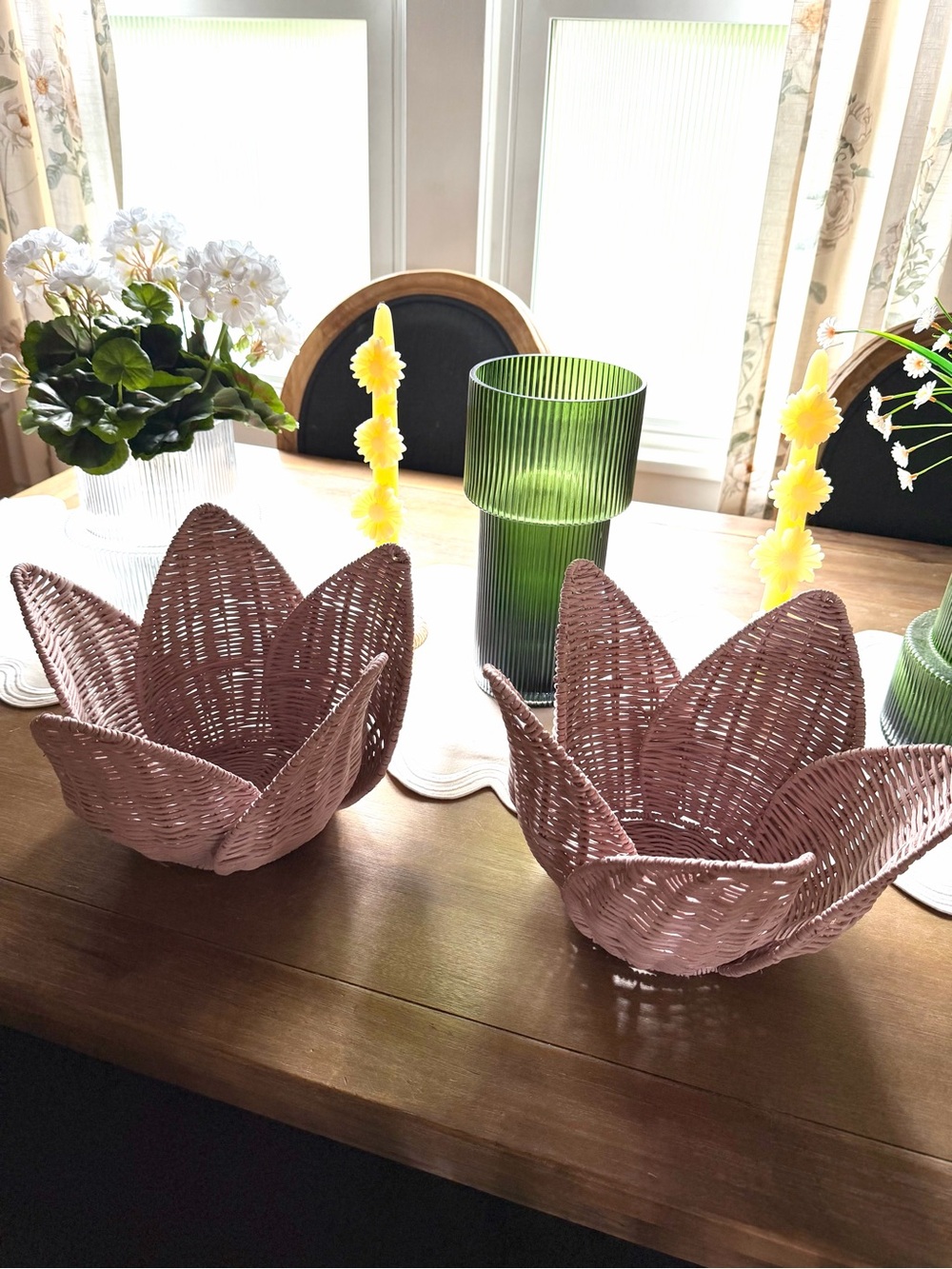 Tulip wicker baskets. Set of 2